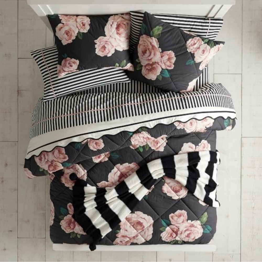 SOLDPotteryBarn Emily&Meritt Pirate Stripe Set